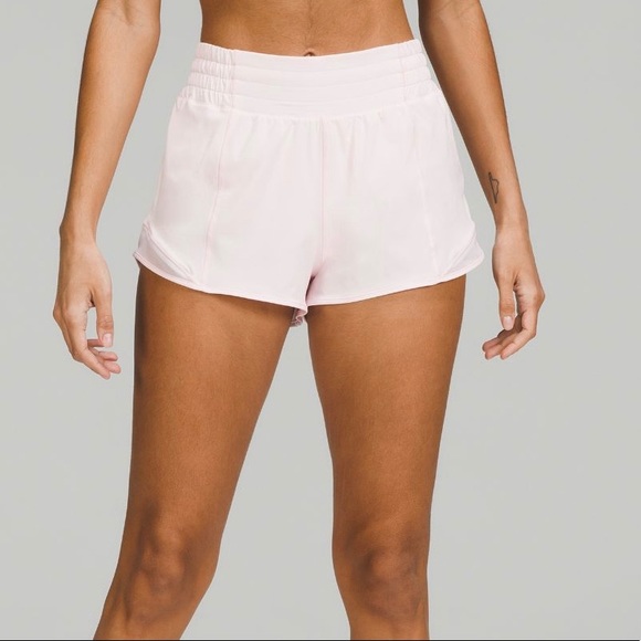 Lululemon STRAWBERRY MILKSHAKE Hotty Hot High Rise Short 2.5” - Picture 6 of 6
